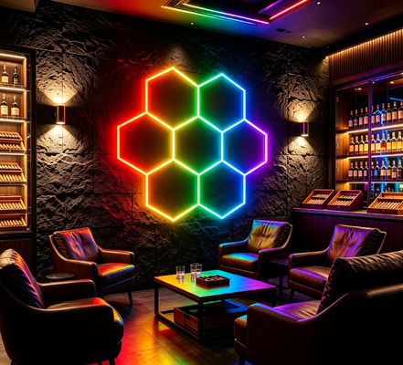Système d'éclairage de plafond modulaire en nid d'abeille LED hexagonal RGB Conçu pour le bureau de l'atelier de gymnastique de garage et le montage facile