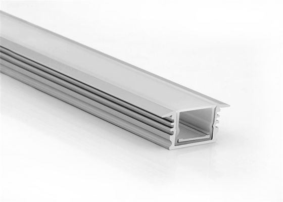 Le profil IP65 en aluminium mené imperméable a enfoncé l'installation pour la salle de bains