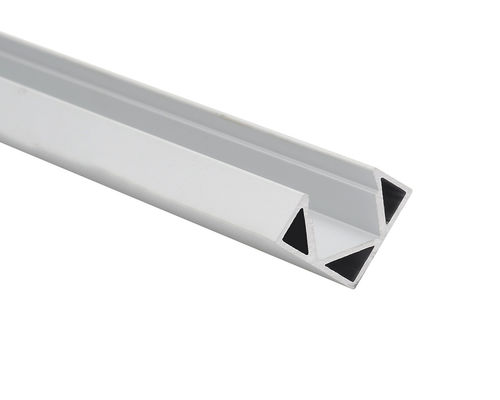 Bon prix 90 degrés 18x18mm profil faisant le coin givré de 6063 T5 LED en ligne