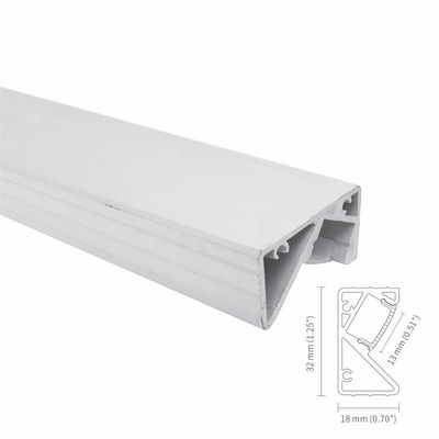 IP45 6063 a enfoncé le profil en aluminium mené en aluminium d'escalier de coin de mur de profil