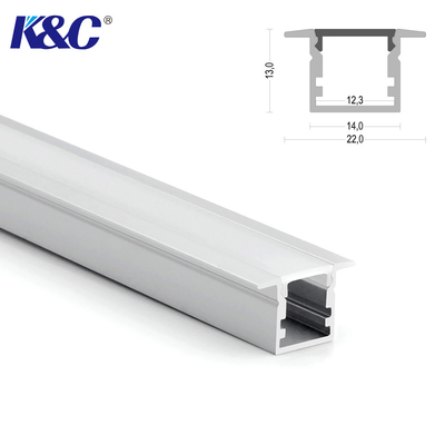Bon prix Gâchez le sablage T5 mené en aluminium de la Manche 6063 d'extrusion de profil en ligne