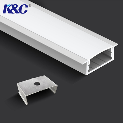 Bon prix Le diffuseur de PMMA a enfoncé la LED en aluminium profilent le sablage de longueur de 2.5m en ligne
